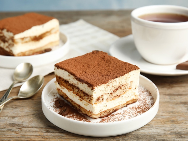 Bánh Tiramisu